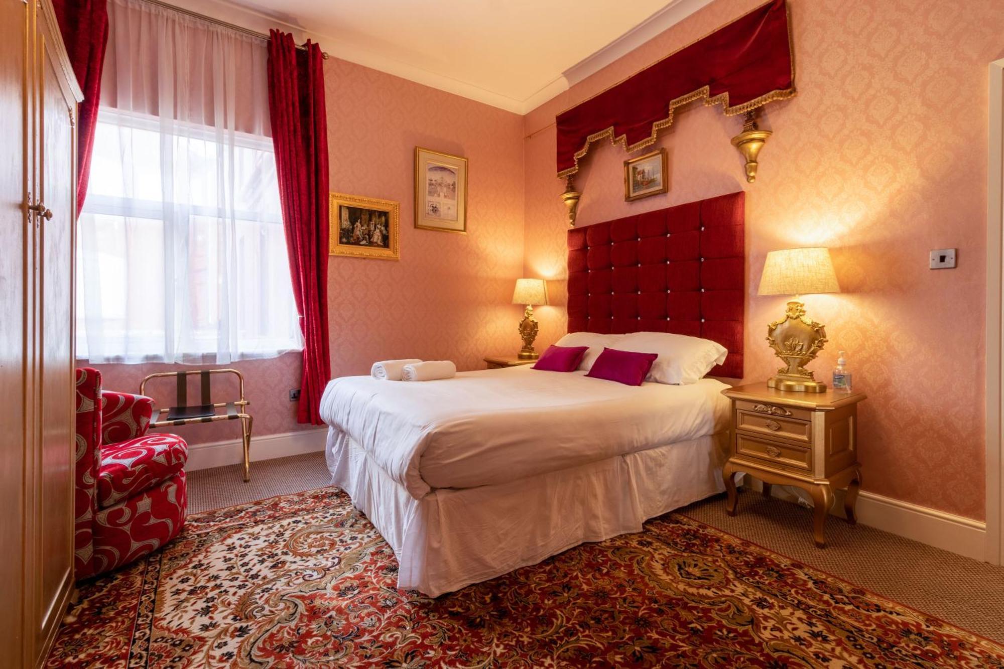 Hotel Rouge Blackpool Rum bild