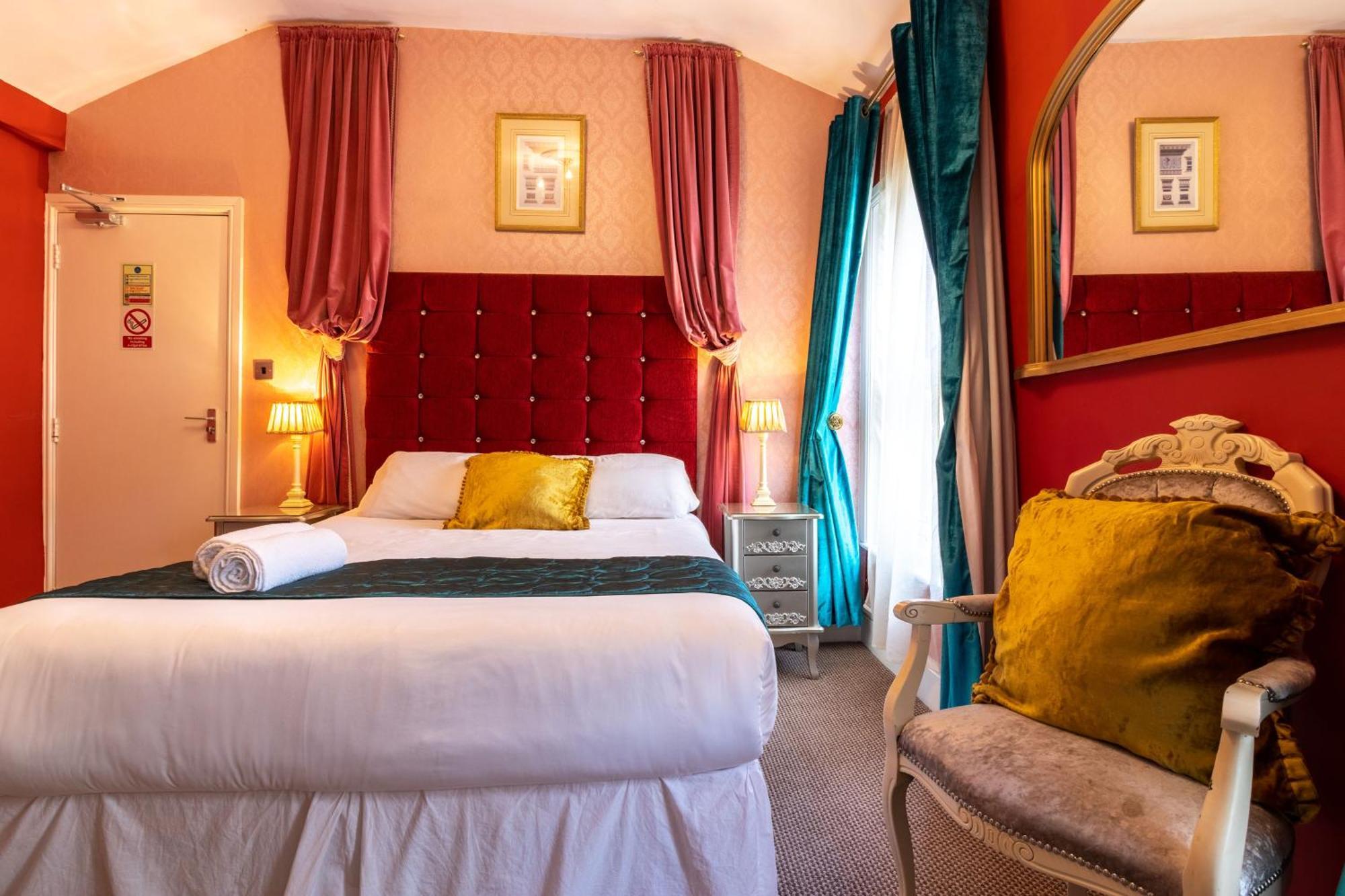 Hotel Rouge Blackpool Rum bild
